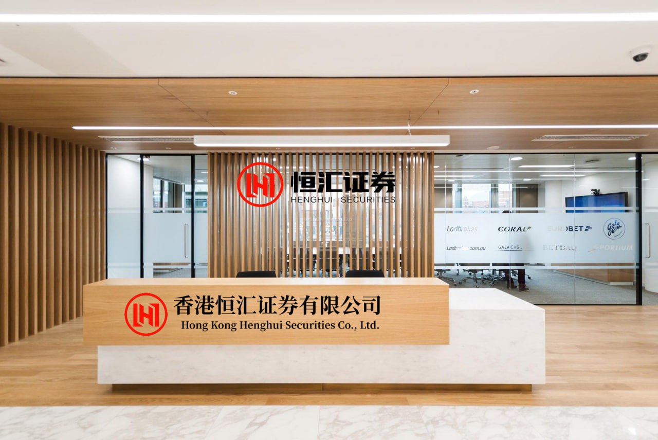 鸿阳配资APP下载 公证摇号再现，青岛楼市调控走出精细化之路 | 新京报评论